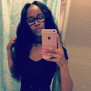 Meet your Posher, Marshae